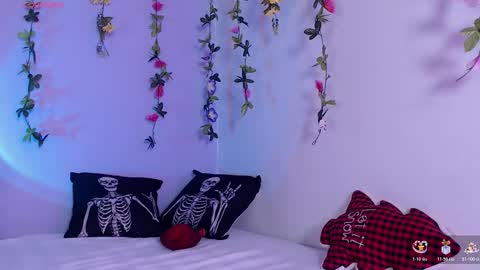 Liaa  online show from December 2025 12:07:01 AM