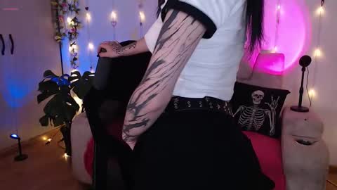 Liaa  online show from March 2026 11:22:02 PM