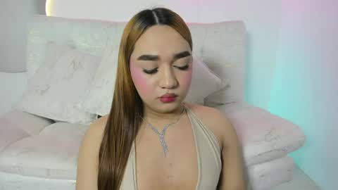 La  online show from May 2026 08:21:02 PM