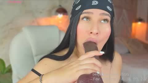 Lia Cox online show from February 2025 05:37:01 AM