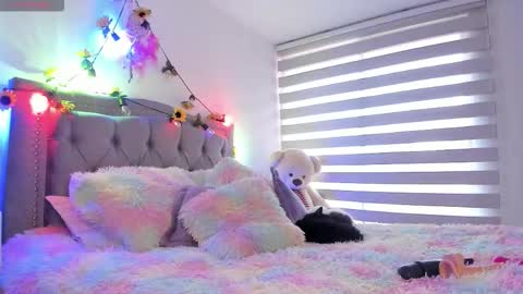 Lia  online show from March 2026 10:35:02 PM