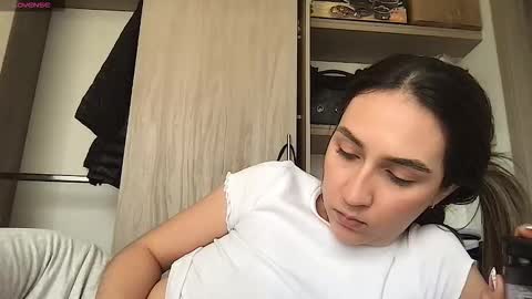 Snapshot of liahrommie chatting on February 2026 02:57:01 PM Amy online show from February 2026 02:57:01 PM