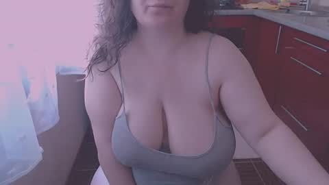 Snapshot of liahsofty chatting on June 2026 03:36:01 PM miss Lia colection for travel online show from June 2026 03:36:01 PM