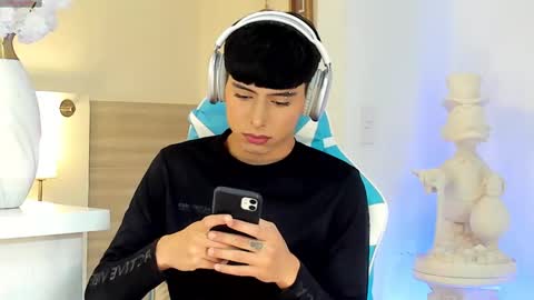 Snapshot of liam_055 chatting on September 2025 05:46:02 PM Liam online show from September 2025 05:46:02 PM