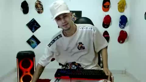 Andres online show from March 2026 11:23:02 PM