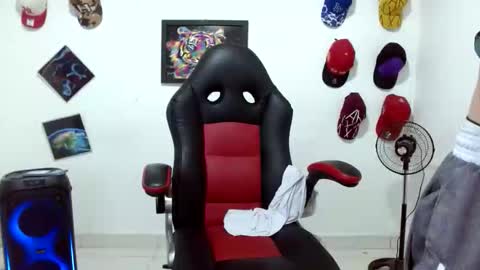 Andres online show from April 2026 10:30:02 PM