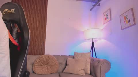 Liam Collins online show from February 2026 11:59:01 AM