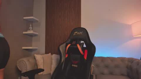 Liam Collins online show from February 2026 11:55:01 AM