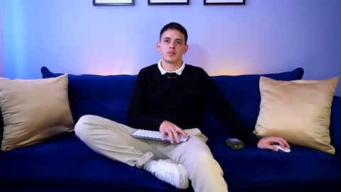 Snapshot of liam_enzho chatting on January 2025 06:23:01 PM Liam online show from January 2025 06:23:01 PM