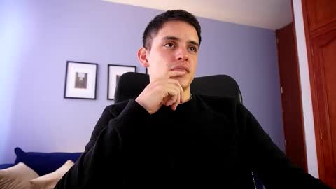 Snapshot of liam_enzho chatting on February 2025 03:26:01 PM Liam online show from February 2025 03:26:01 PM