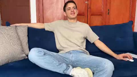 Snapshot of liam_enzho chatting on October 2025 02:12:01 PM Liam online show from October 2025 02:12:01 PM