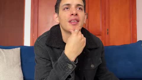 Liam online show from November 2025 01:21:02 PM