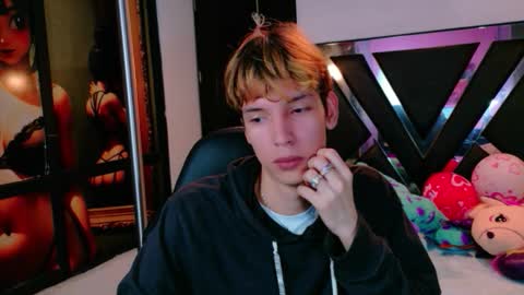 Snapshot of liam_green1 chatting on February 2026 12:01:01 PM liam_green1 online show from February 2026 12:01:01 PM