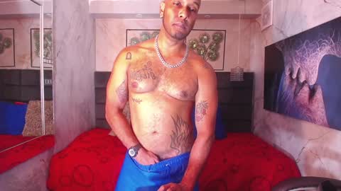 Liam online show from January 2025 08:07:02 PM