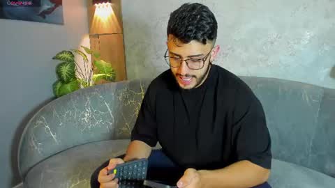 Snapshot of liam_kleiin chatting on July 2026 11:18:01 AM LIAM KLEIN online show from July 2026 11:18:01 AM