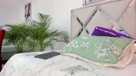 Call me Lian online show from March 2026 12:21:02 PM