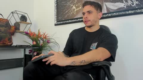 Liam online show from January 2025 02:17:02 PM