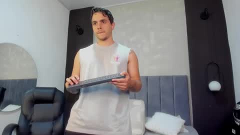 Liam online show from March 2025 09:20:01 PM