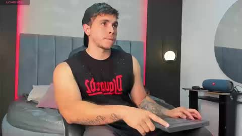 Liam online show from September 2025 12:11:01 AM