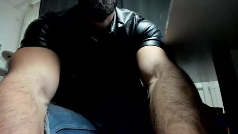 Snapshot of liamaesthetic chatting on January 2026 08:07:01 AM Liam online show from January 2026 08:07:01 AM