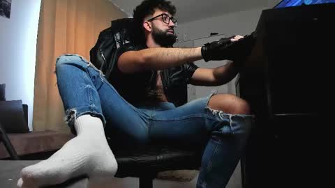 Snapshot of liamaesthetic chatting on February 2026 07:48:02 AM Liam online show from February 2026 07:48:02 AM