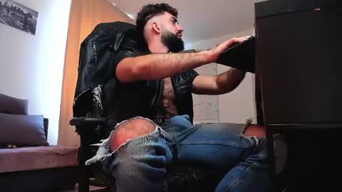 Snapshot of liamaesthetic chatting on March 2026 07:58:01 AM Liam online show from March 2026 07:58:01 AM