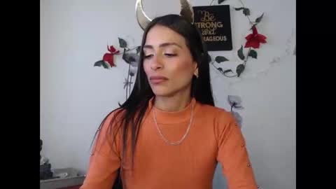 Snapshot of liamiler01_ chatting on December 2024 04:43:01 PM Lia Miller online show from December 2024 04:43:01 PM