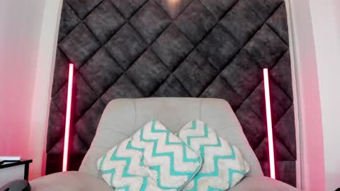 Liam twink big dick online show from May 2026 10:41:02 AM