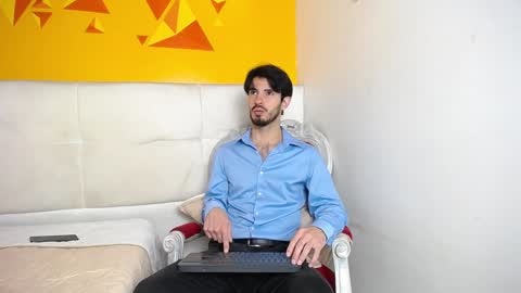 LiamLuxe online show from December 2024 12:20:02 PM