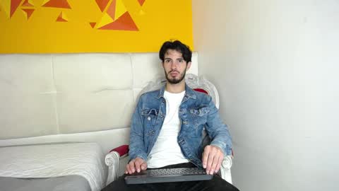 LiamLuxe online show from January 2025 12:10:01 PM