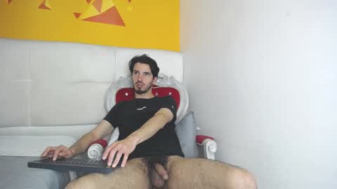 LiamLuxe online show from January 2025 06:12:02 PM