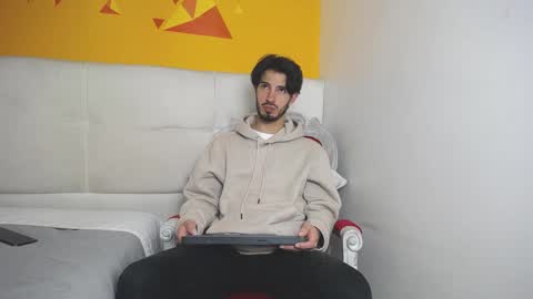 LiamLuxe online show from January 2025 12:16:02 PM