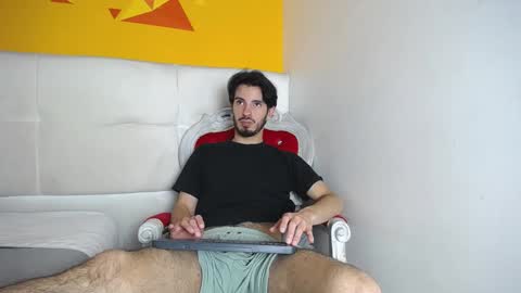LiamLuxe online show from February 2025 03:39:01 PM