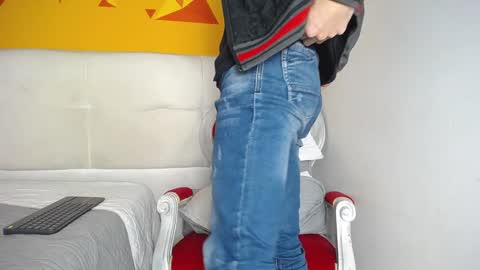 LiamLuxe online show from February 2025 06:40:02 PM
