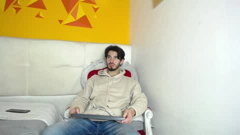 LiamLuxe online show from February 2025 12:22:02 PM