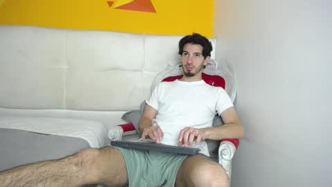 LiamLuxe online show from February 2025 12:48:02 PM