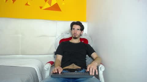 LiamLuxe online show from February 2025 03:52:01 PM