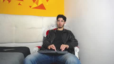 LiamLuxe online show from March 2025 03:42:02 PM