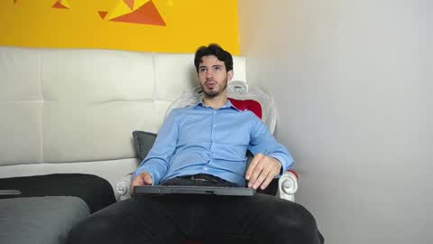 LiamLuxe online show from March 2025 12:44:02 PM