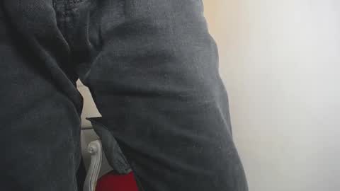 LiamLuxe online show from March 2025 03:48:02 PM
