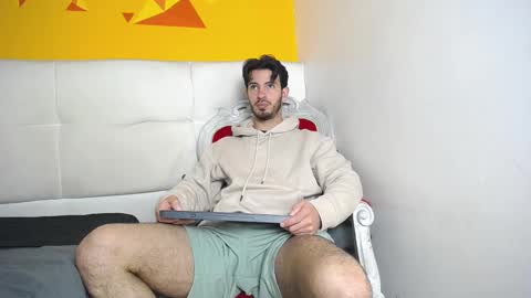 LiamLuxe online show from March 2025 04:11:02 PM