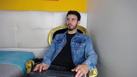 LiamLuxe online show from September 2025 01:24:02 PM