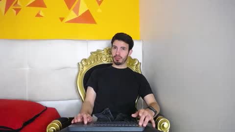 LiamLuxe online show from October 2025 01:25:02 PM