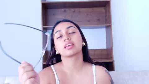 Lia online show from October 2025 01:55:02 PM