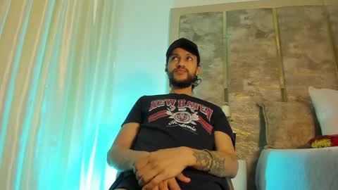 LiamSamderz online show from October 2025 12:06:01 PM
