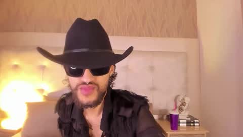 LiamSamderz online show from October 2025 11:55:02 AM