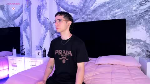 Liam online show from March 2026 07:09:01 PM