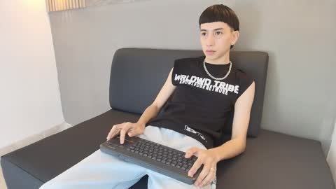 lian_cameron online show from January 2026 03:56:02 AM