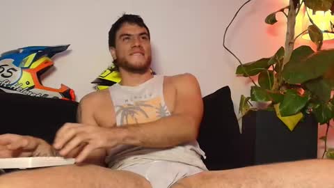 Lian Oconner online show from October 2025 09:25:02 PM