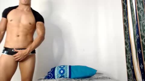 Snapshot of lianstonne chatting on February 2026 09:21:01 PM Liamstonne online show from February 2026 09:21:01 PM